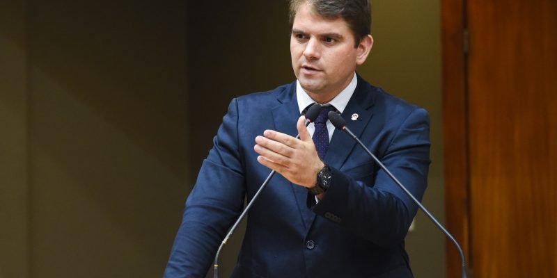 Movimentações de plenário. Na foto, o vereador Mauro Zacher