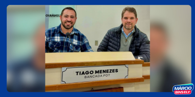 Márcio Bins Ely esteve na Câmara Municipal de Rosário do Sul, ao lado do vereador Tiago Menezes